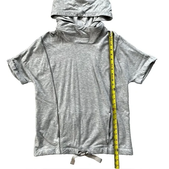 Lululemon Womens Serenity Hoodie 8 Heathered Gray Short Sleeve Pullover W3E32S - Picture 11 of 14